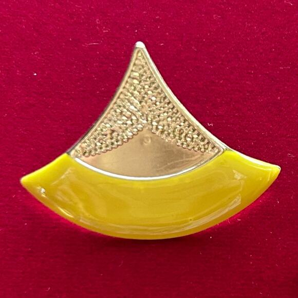 Vintage Modernist Gold and Yellow Enamel Fan Sculptural Statement Earrings - Picture 2 of 16